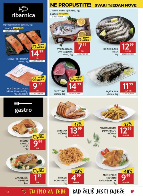 Konzum katalog — stranica 12: PEČENI PILEĆI ISKOŠTENI BATAK-ZABATAK 1kg, PANIRANI FILETI JADRANSKOG INĆUNA 1kg, FILET TUNE rinfuza, 1kg, SVJEŽI FILET LOSOSA (vrijedi 26. 08. 2026.–01. 09. 2026.)