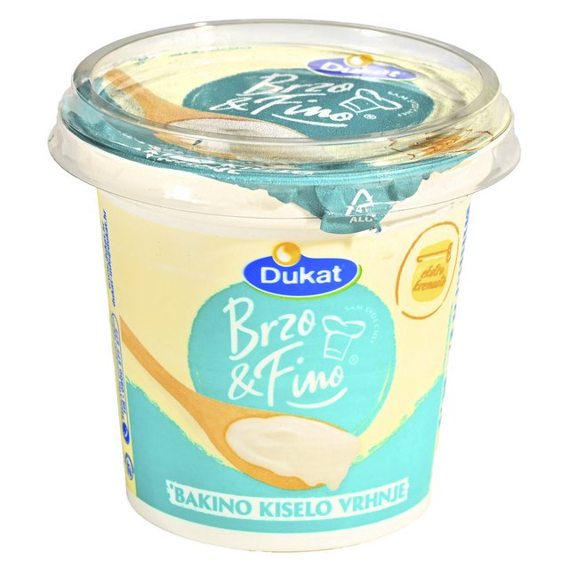 Kiselo vrhnje Bakino