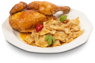 *POLOVICA PEČENOG PILETA S MLINCIMA